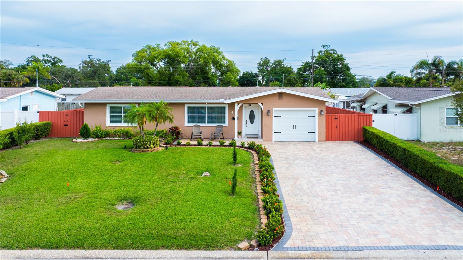 Image 6 of 67 For 4350 37th Avenue N