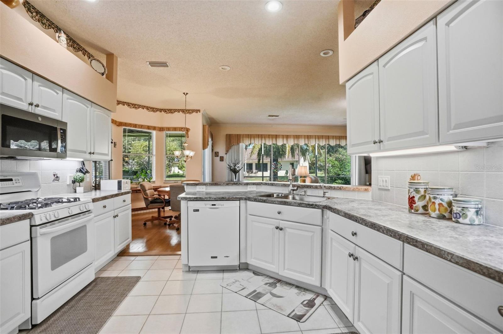 Image 13 of 69 For 1430 Canberley Court