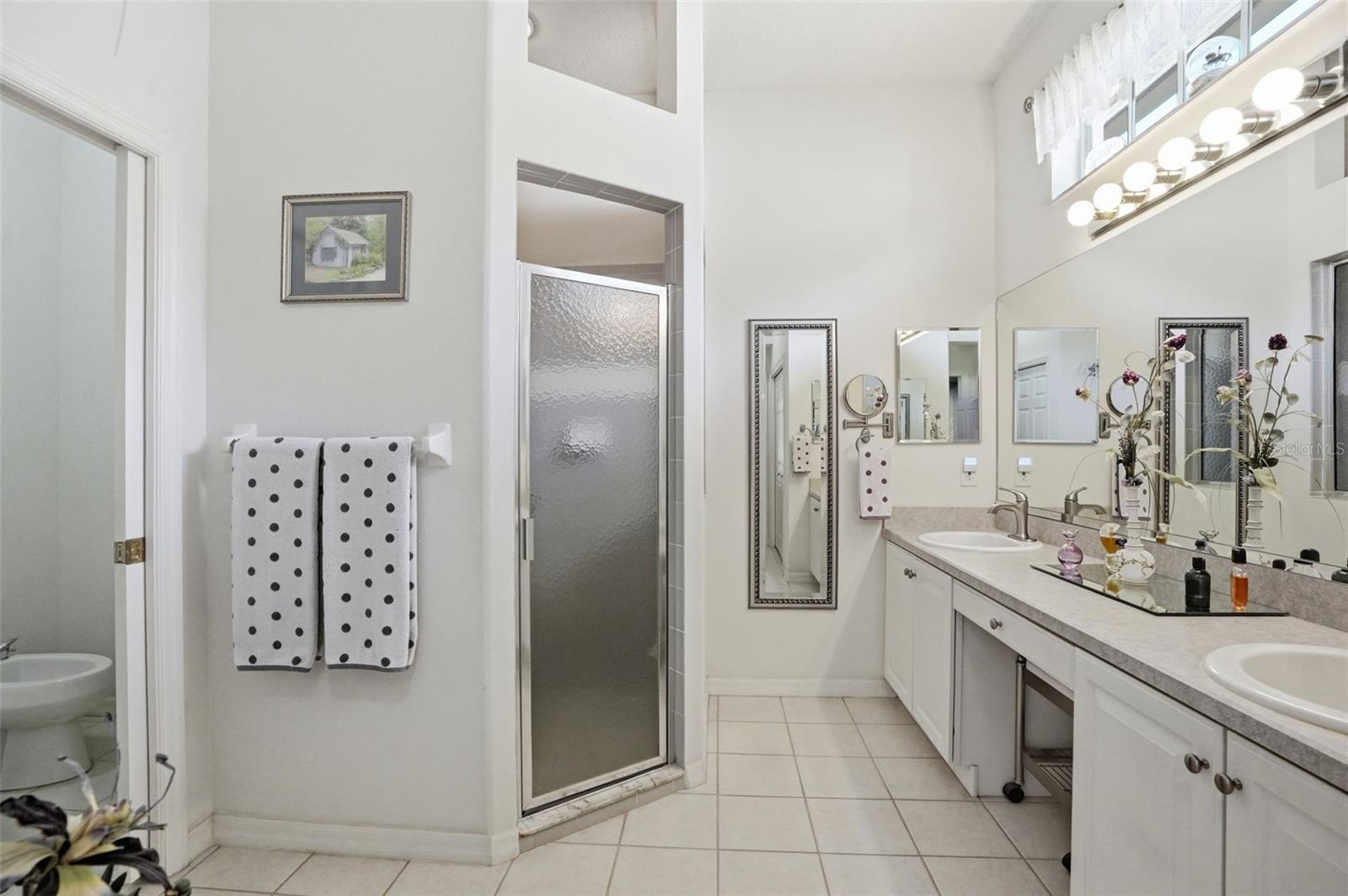 Image 25 of 69 For 1430 Canberley Court