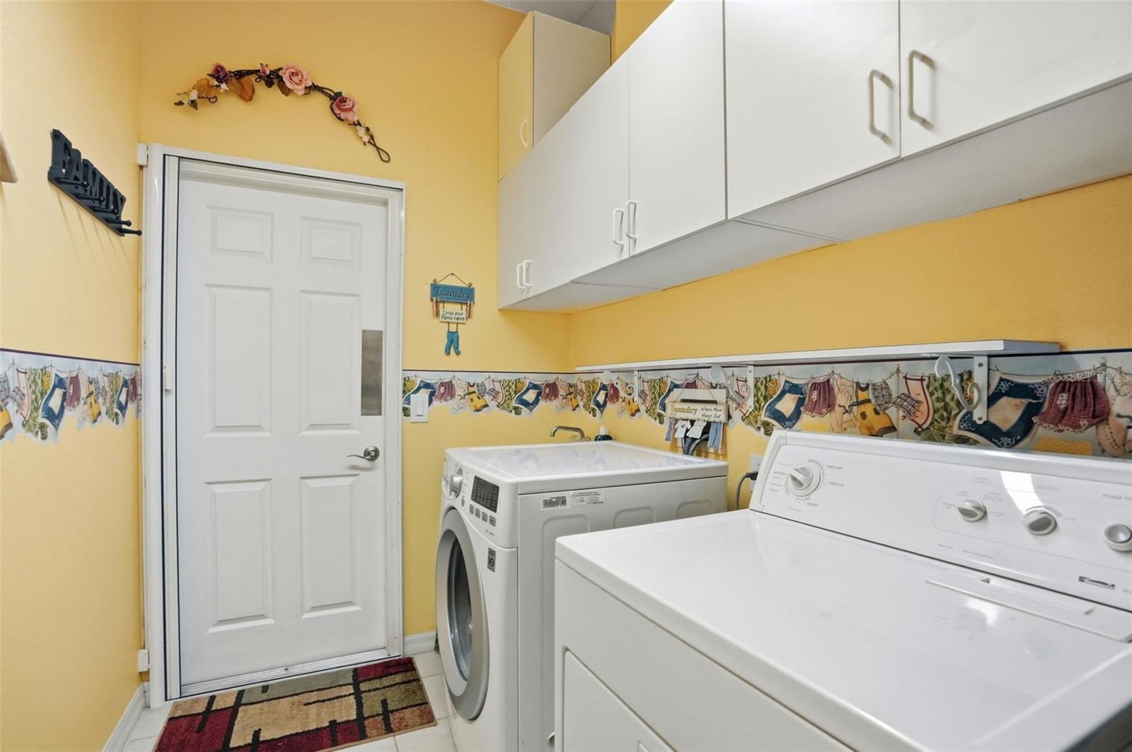 Image 33 of 69 For 1430 Canberley Court