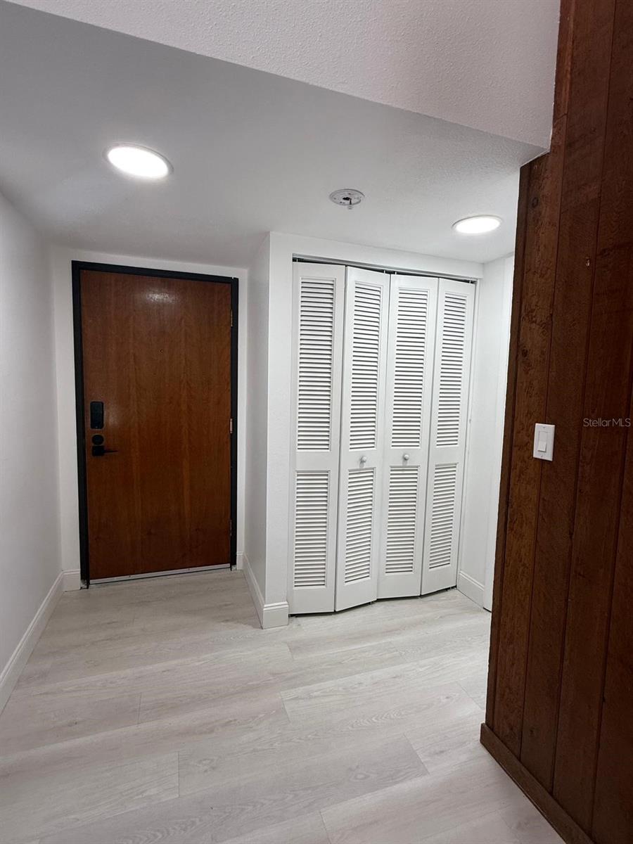 Image 6 of 21 For 13610 Village Drive 4303