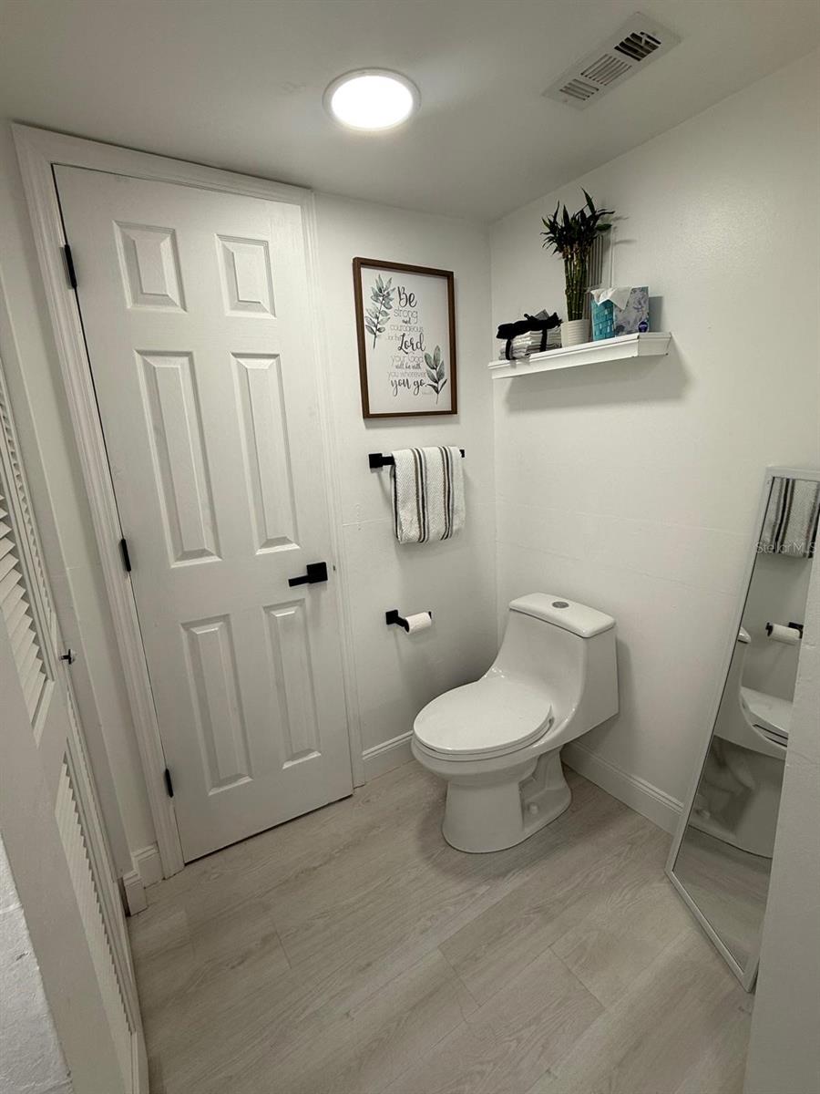 Image 9 of 21 For 13610 Village Drive 4303