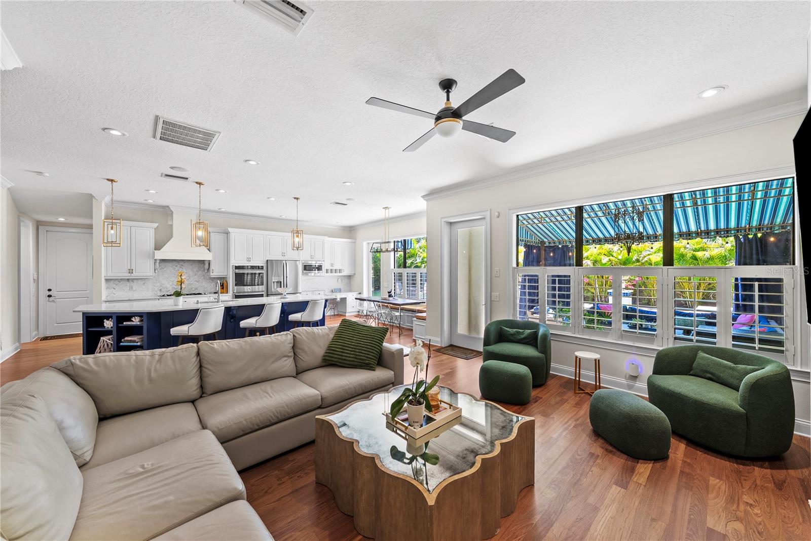 Image 11 of 50 For 3114 Bay Villa Avenue
