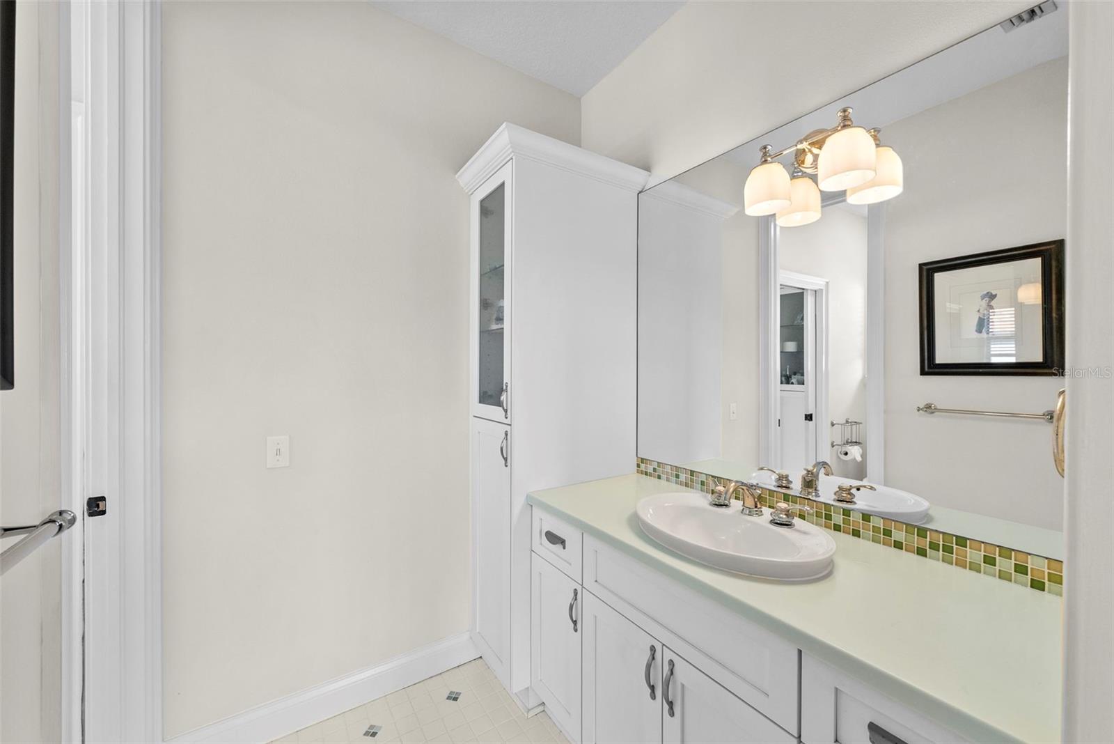 Image 33 of 50 For 3114 Bay Villa Avenue