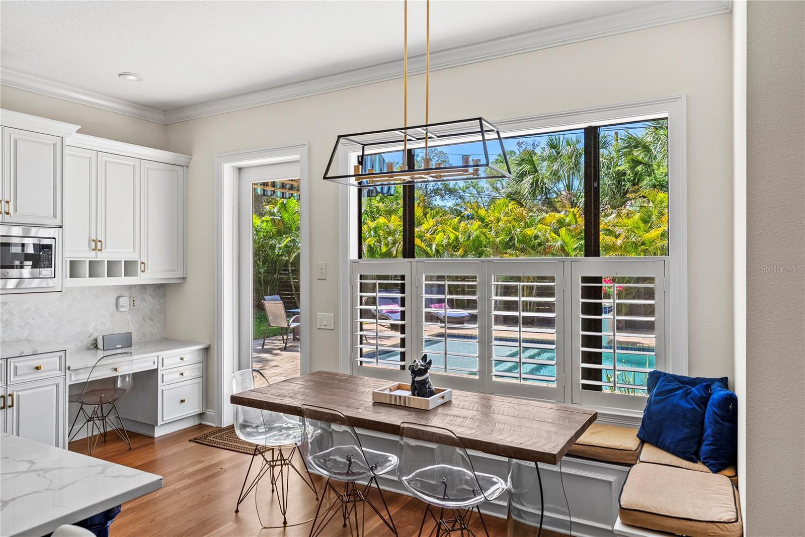 Image 7 of 50 For 3114 Bay Villa Avenue