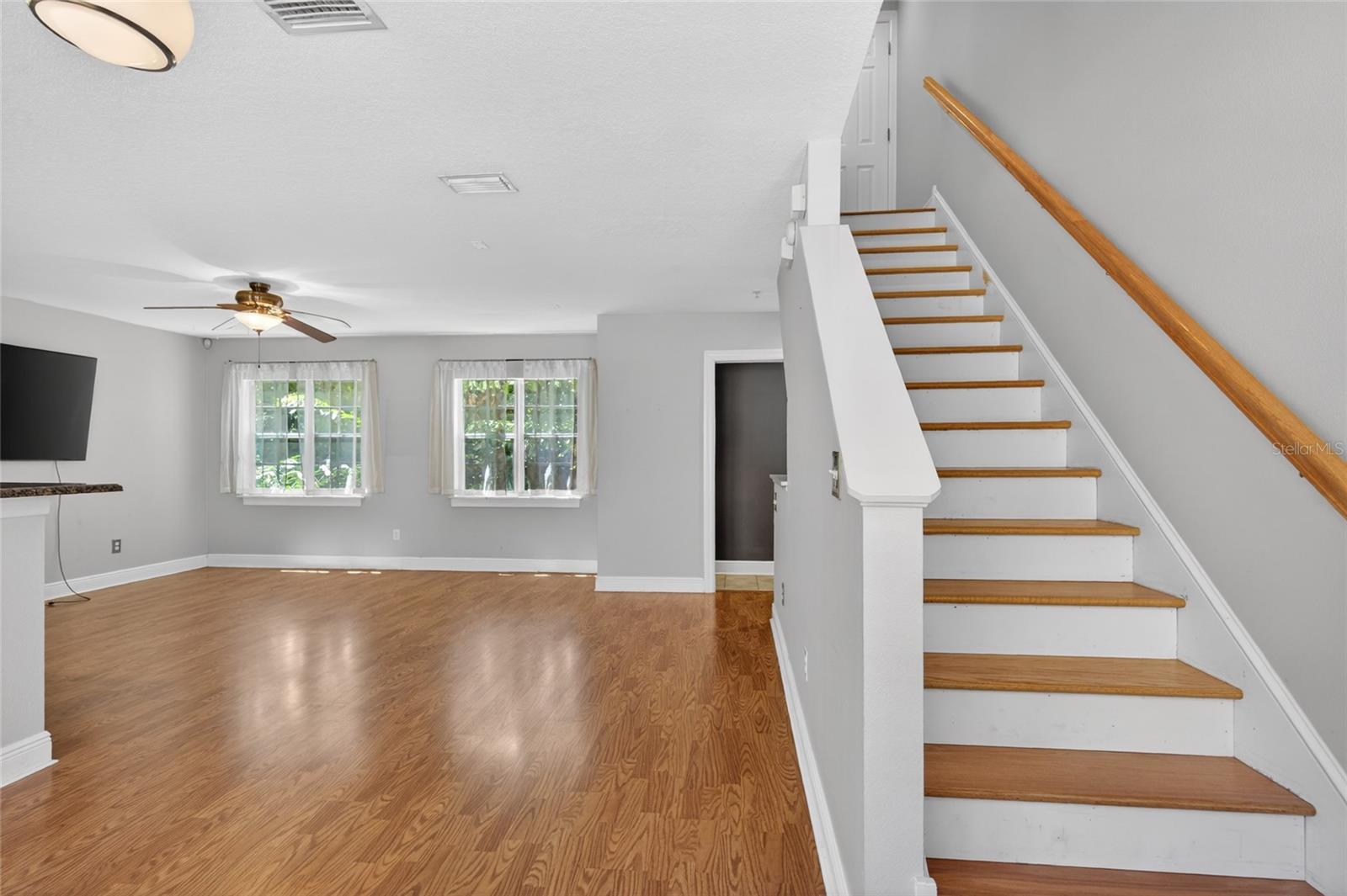 Image 19 of 39 For 3322 Las Campos Place
