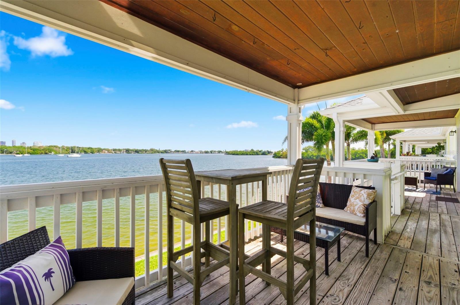 Details for 201 Pompano Drive Se C Furnishe, ST PETERSBURG, FL 33705