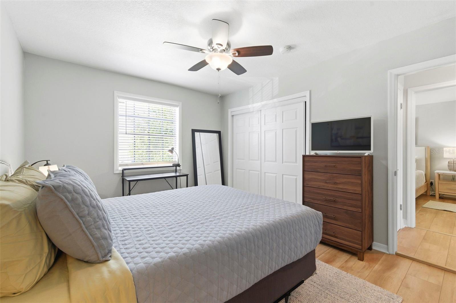 Image 23 of 67 For 201 Pompano Drive Se C Furnishe