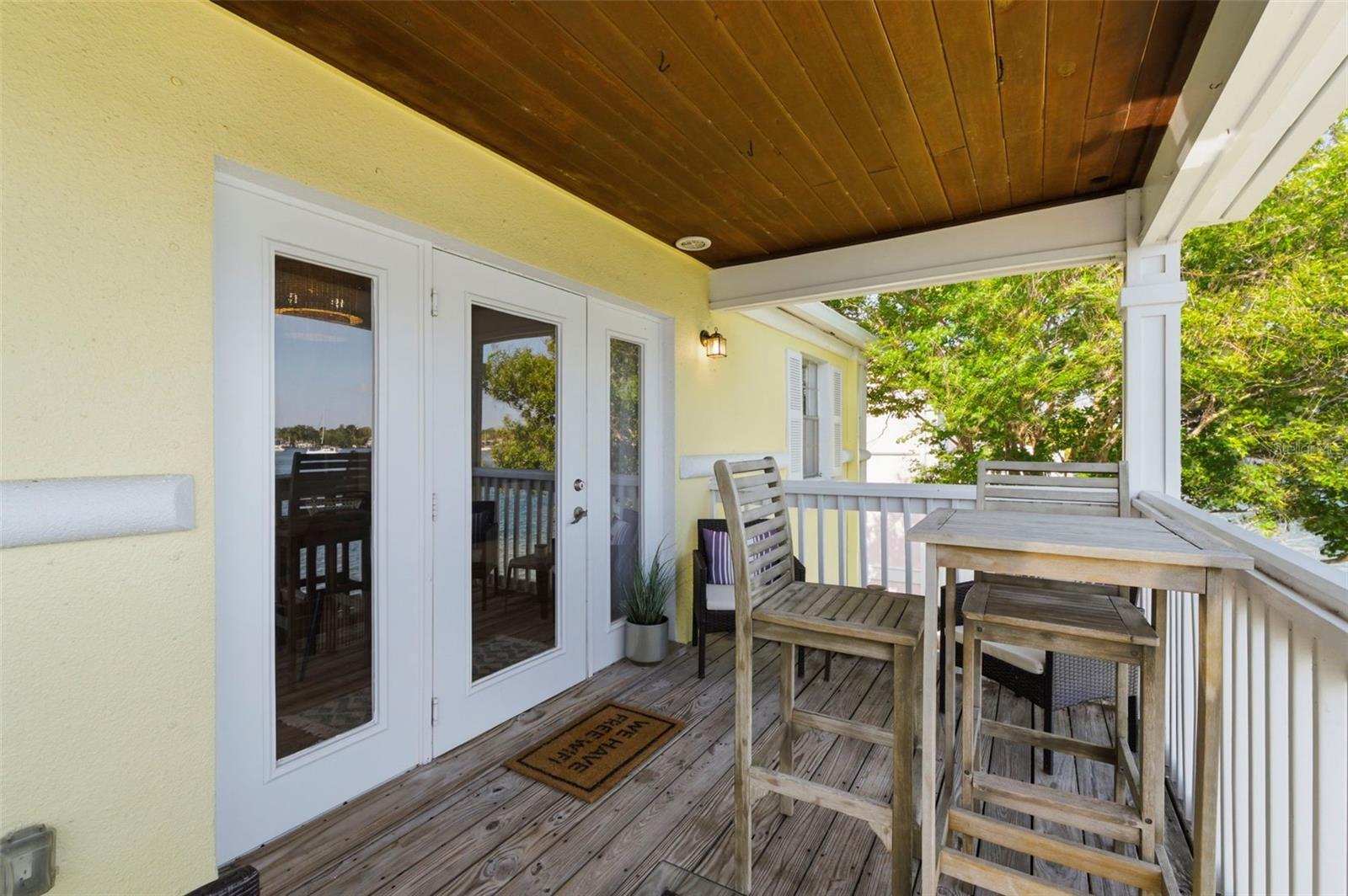 Image 35 of 67 For 201 Pompano Drive Se C Furnishe