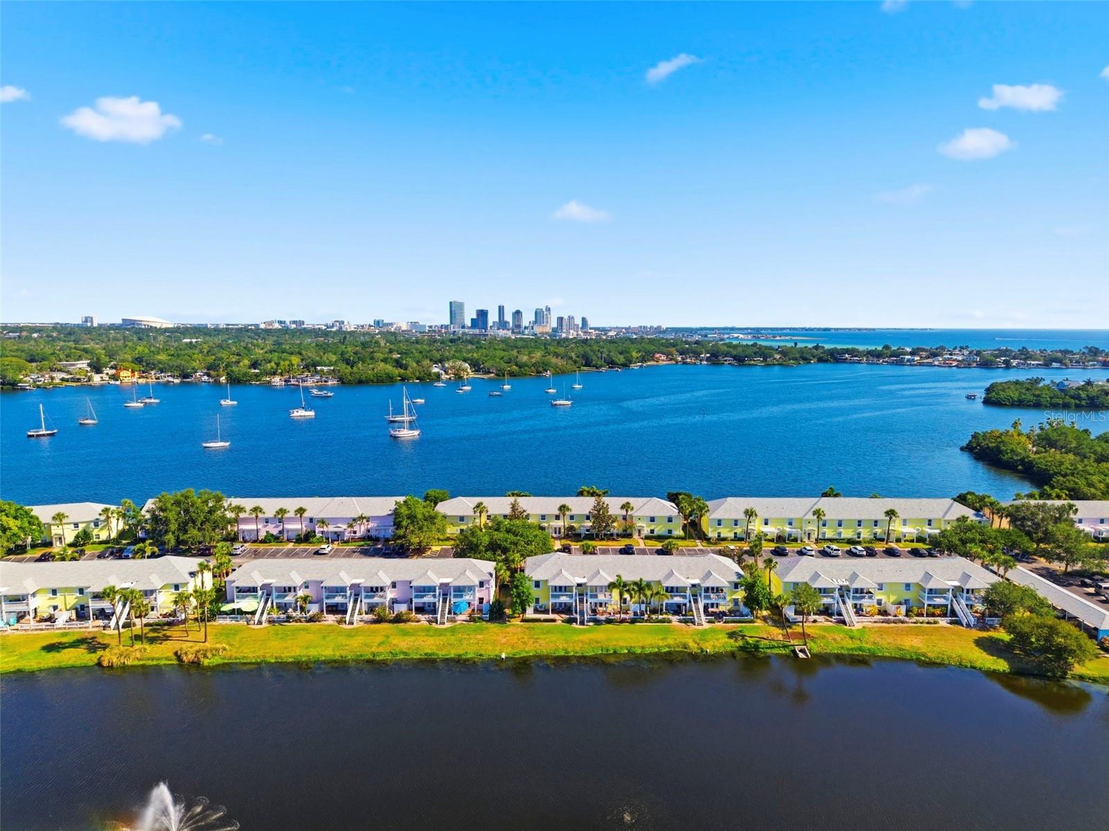 Image 53 of 67 For 201 Pompano Drive Se C Furnishe