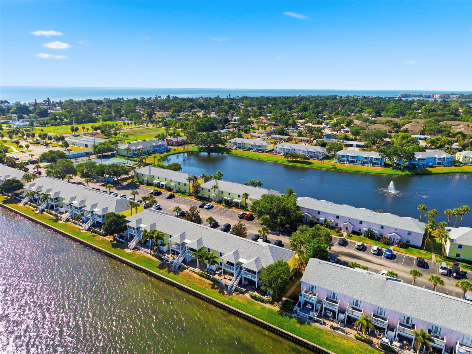 Image 56 of 67 For 201 Pompano Drive Se C Furnishe