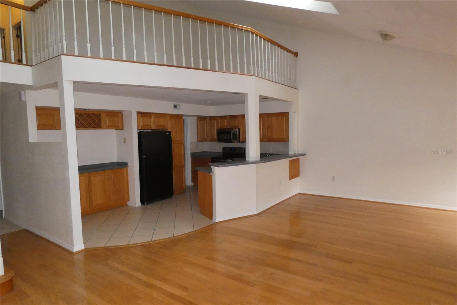 Image 7 of 22 For 617 Segovia Court Ne