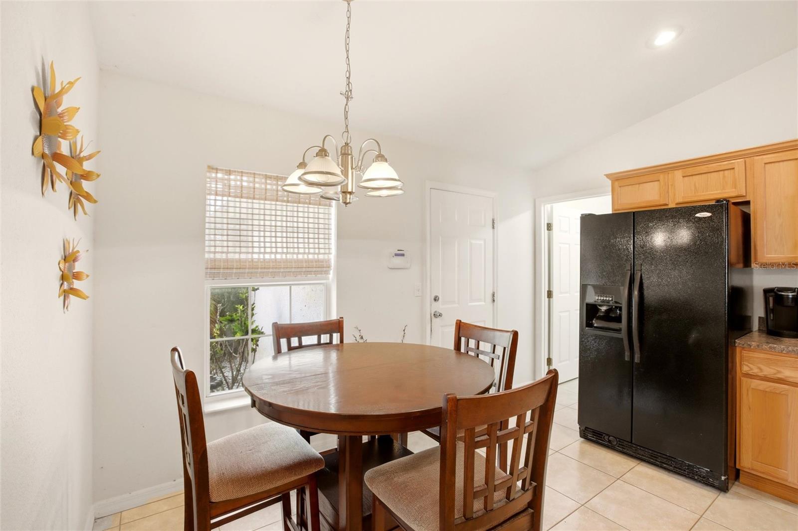 Image 11 of 46 For 1427 Crossview Street