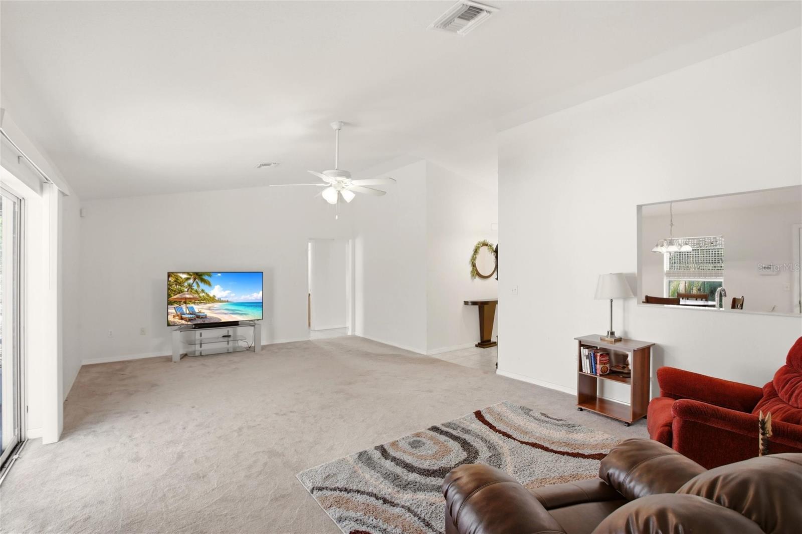 Image 7 of 46 For 1427 Crossview Street