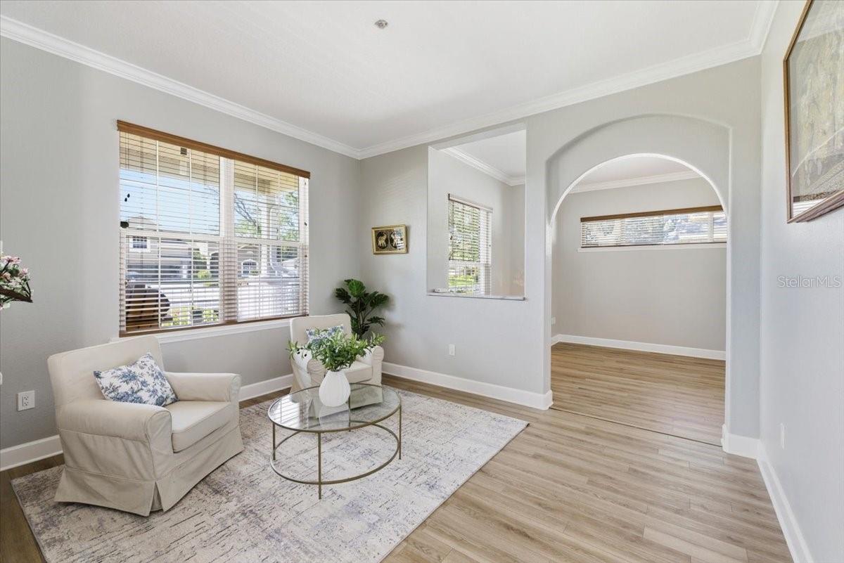 Image 4 of 74 For 2818 Shipston Avenue