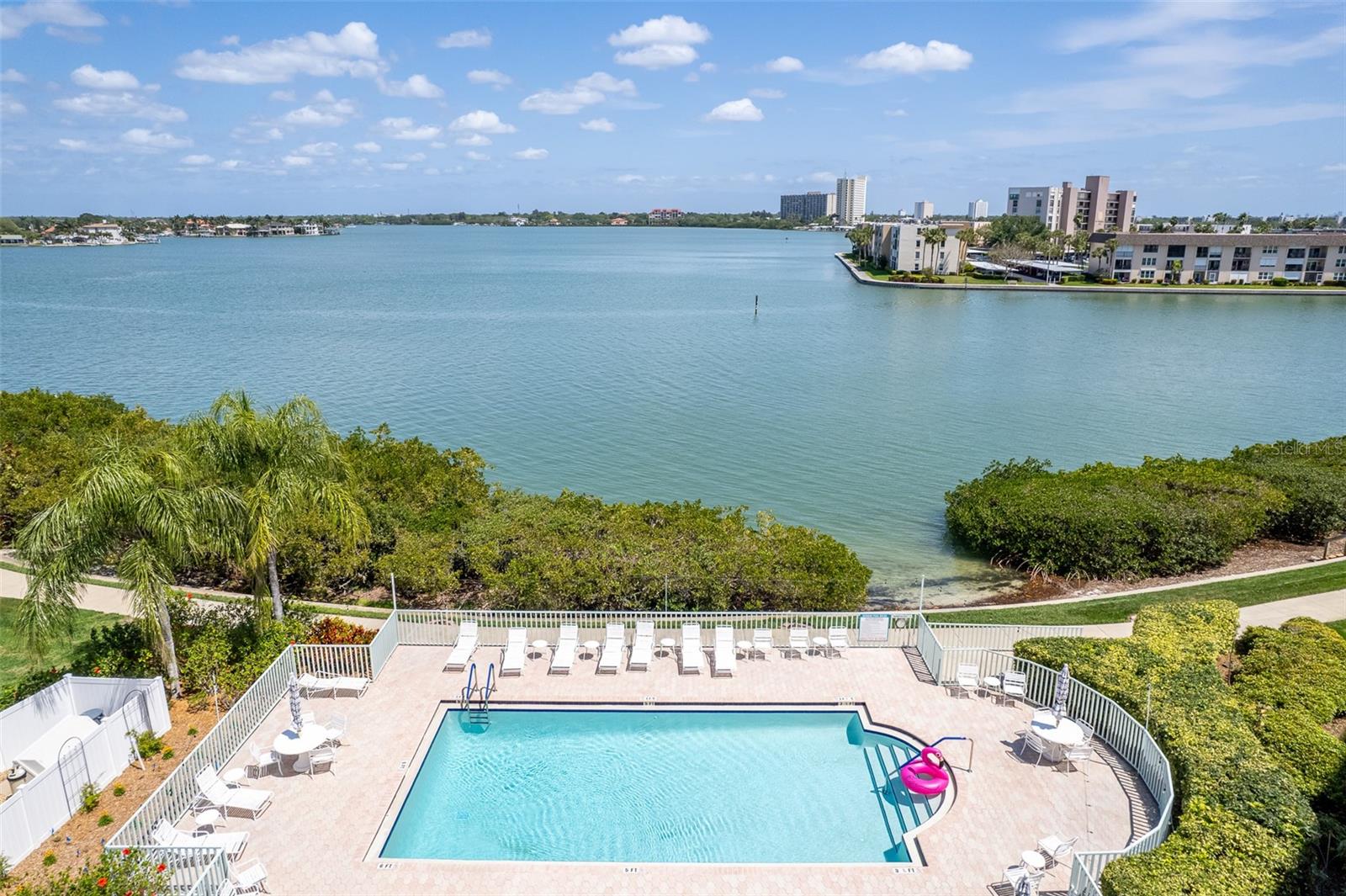 Image 19 of 35 For 7963 Sailboat Key Boulevard S Ph801