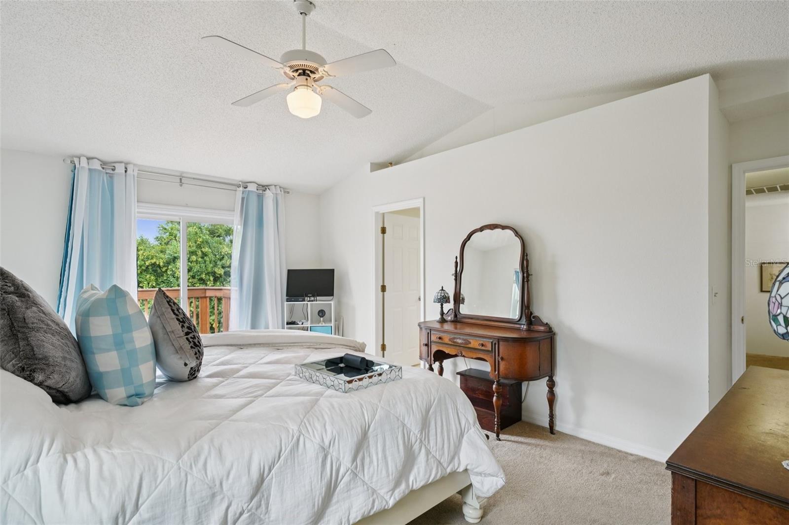 Image 17 of 34 For 4941 Tradition Drive
