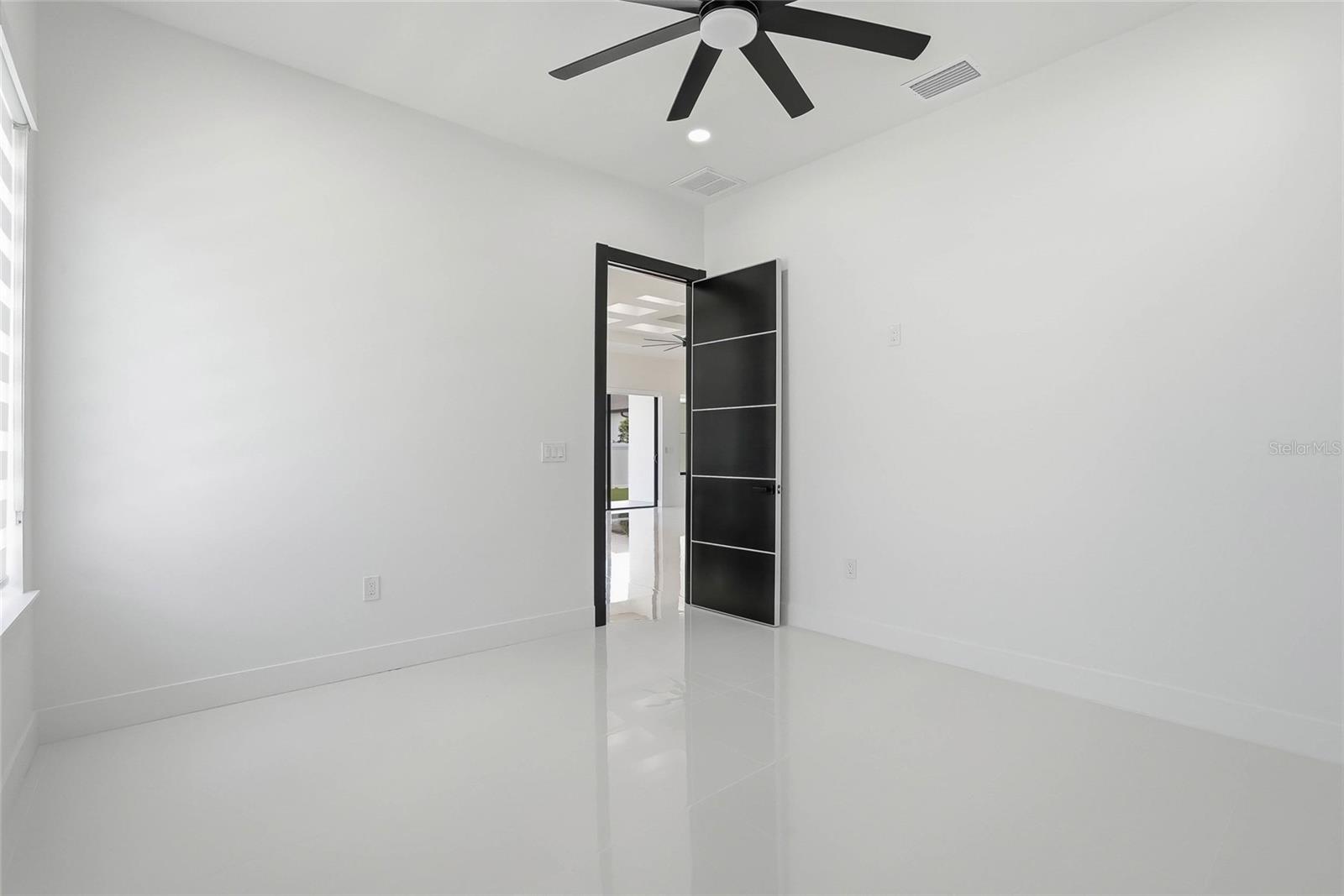 Image 44 of 56 For 7013 Clearview Avenue