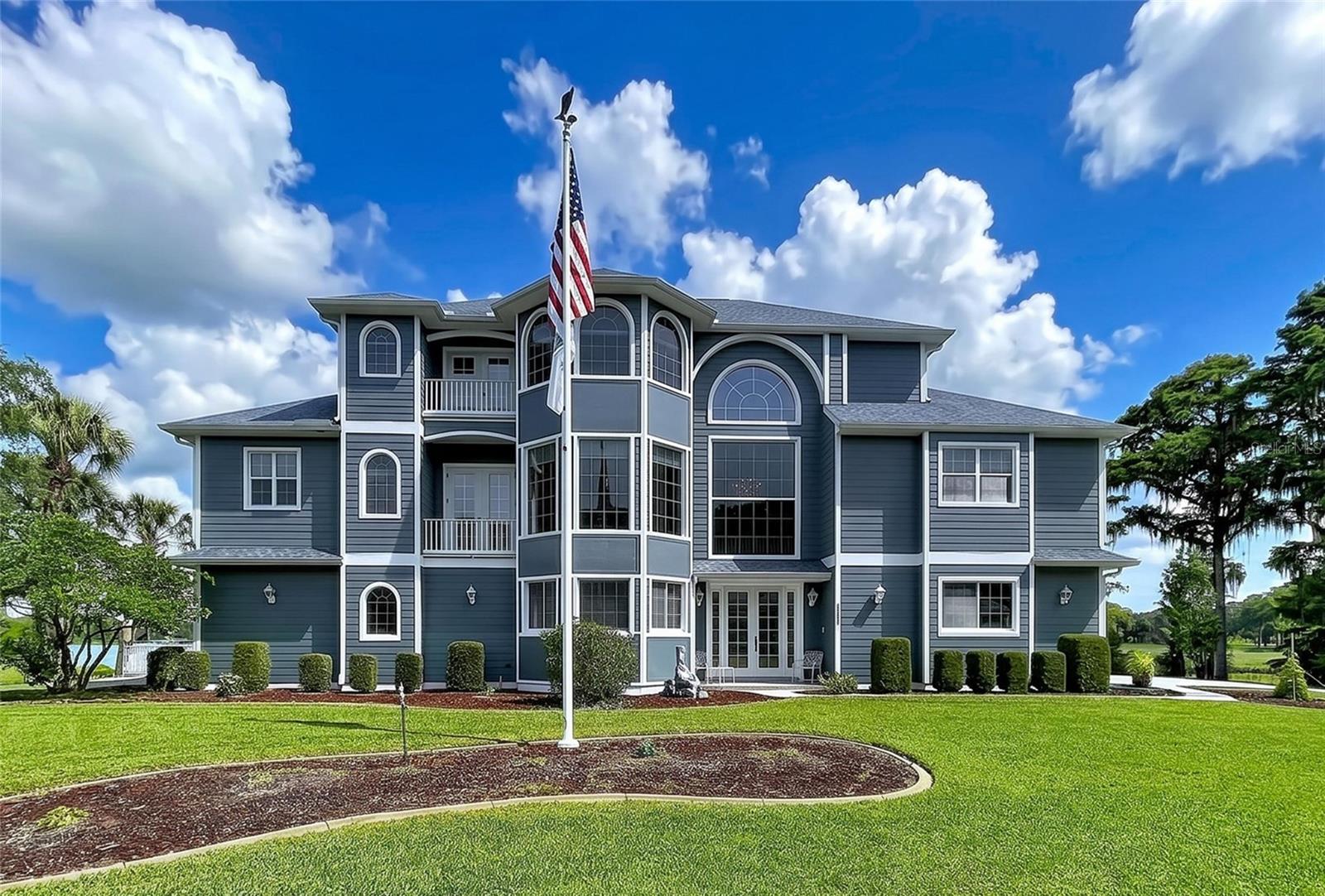 Image 2 of 100 For 1360 Waterview Drive