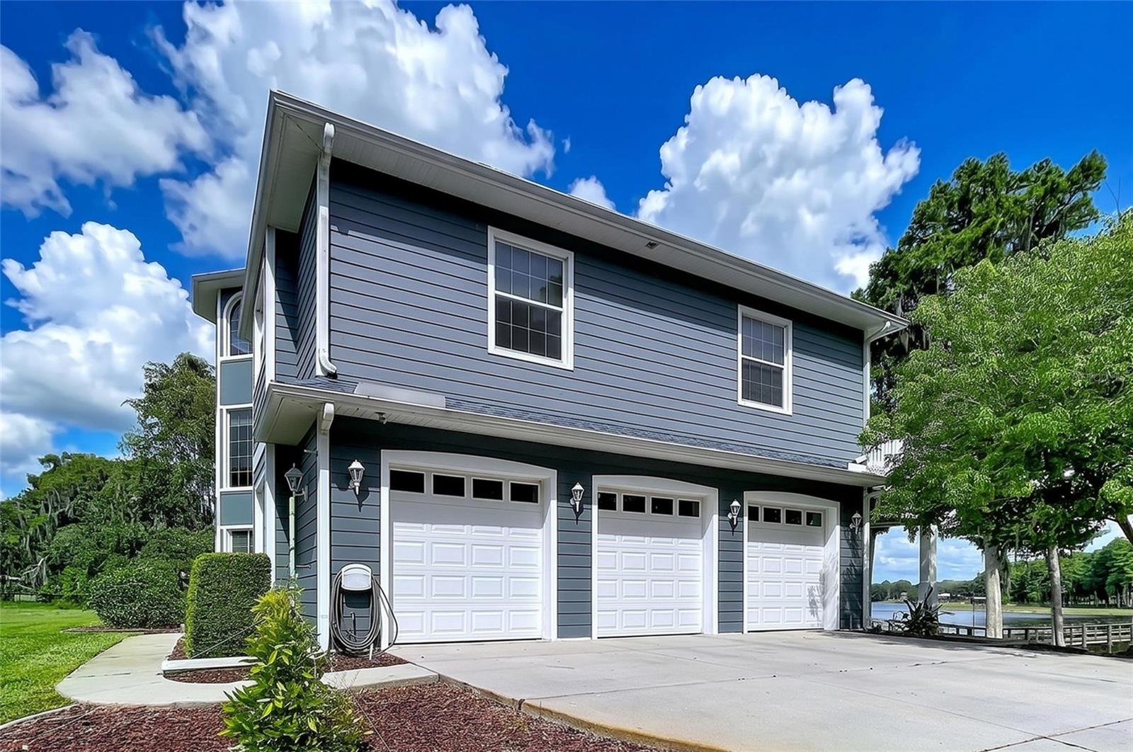 Image 5 of 100 For 1360 Waterview Drive