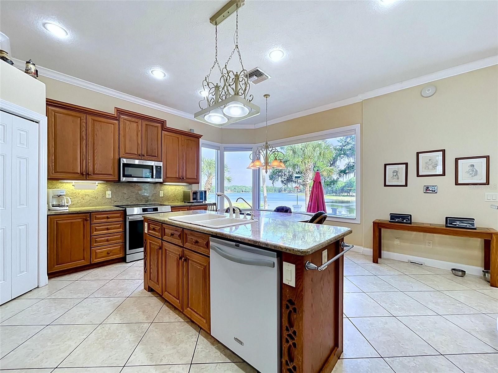 Image 52 of 100 For 1360 Waterview Drive