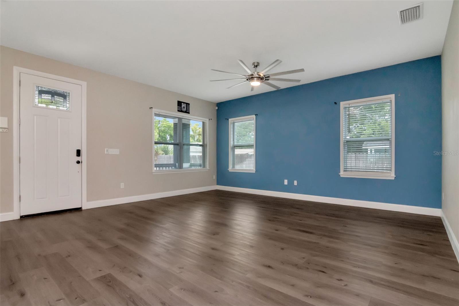 Image 6 of 29 For 3403 Garrison Street