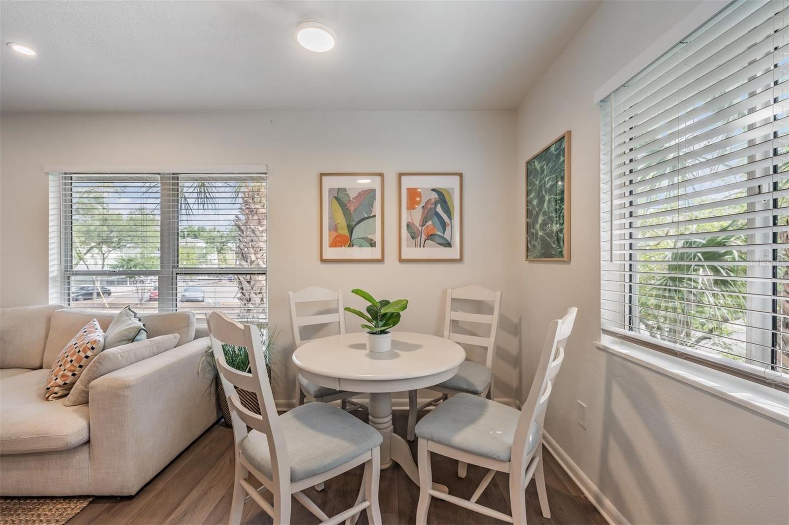 Image 22 of 38 For 2109 De Leon Street