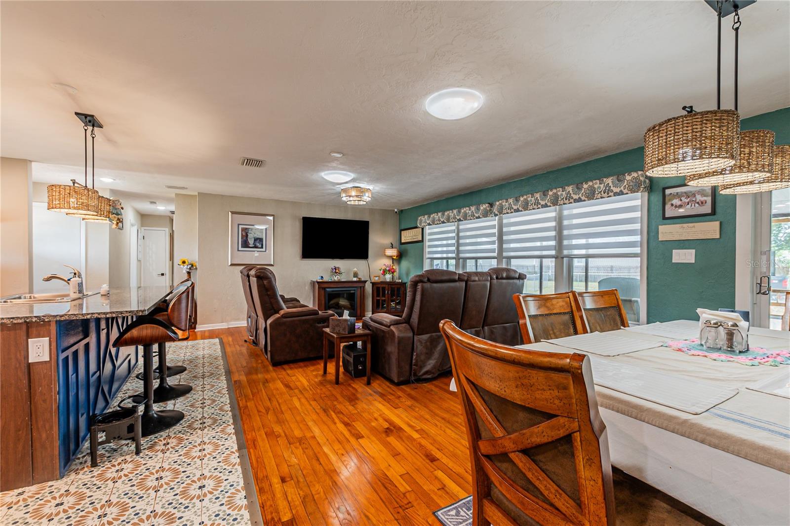 Image 11 of 53 For 5233 Hill Drive