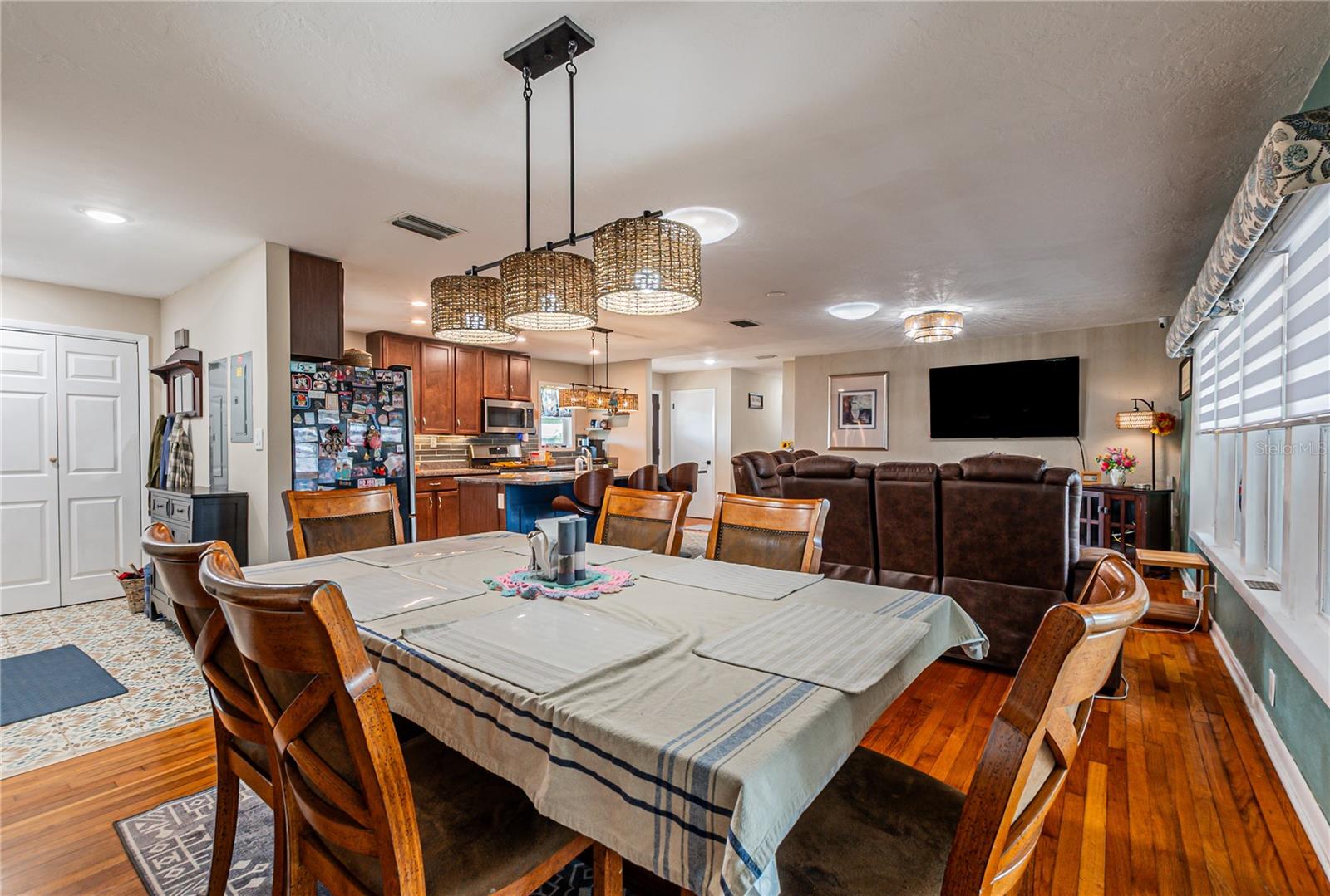 Image 9 of 53 For 5233 Hill Drive