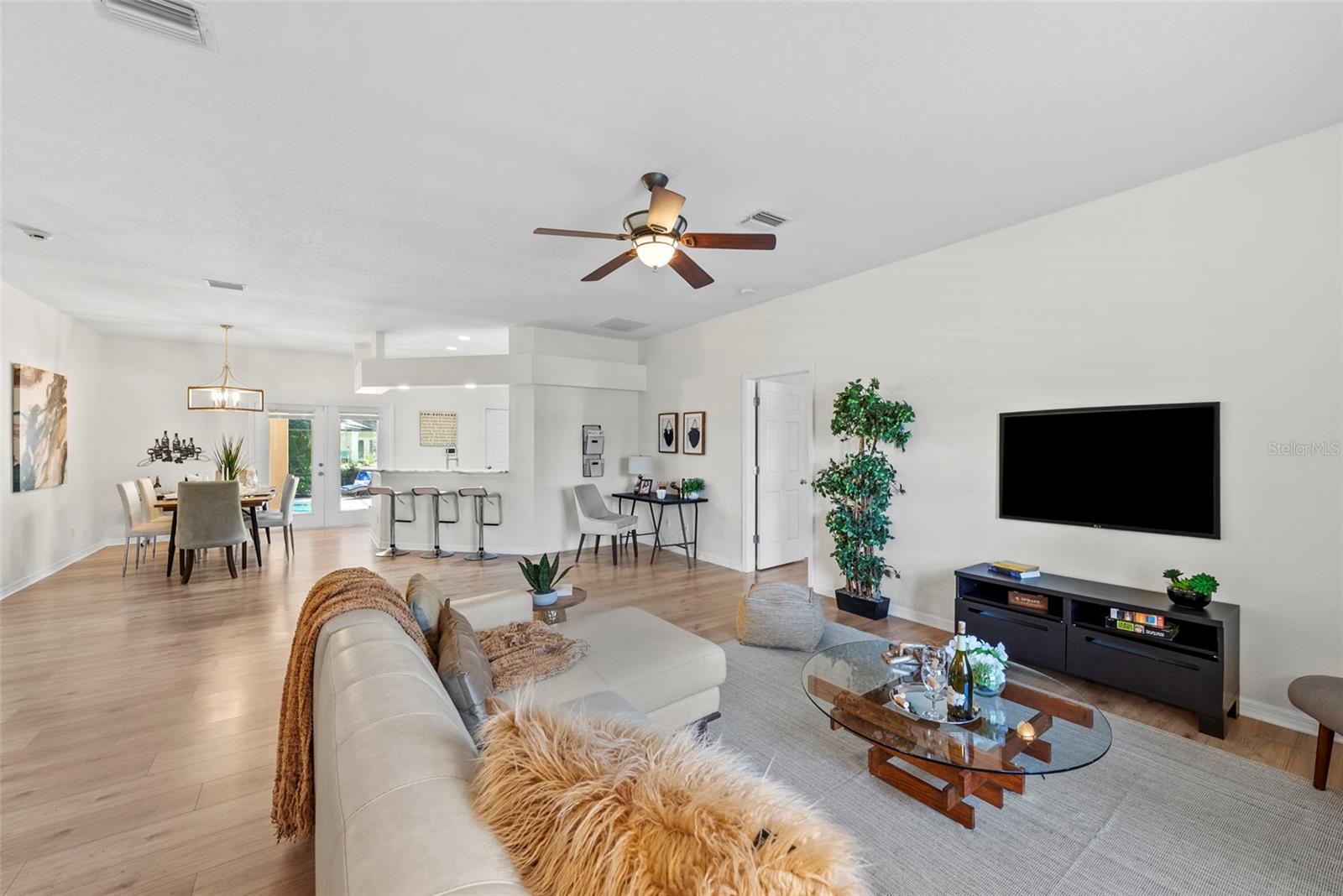 Image 10 of 74 For 350 47th Avenue N