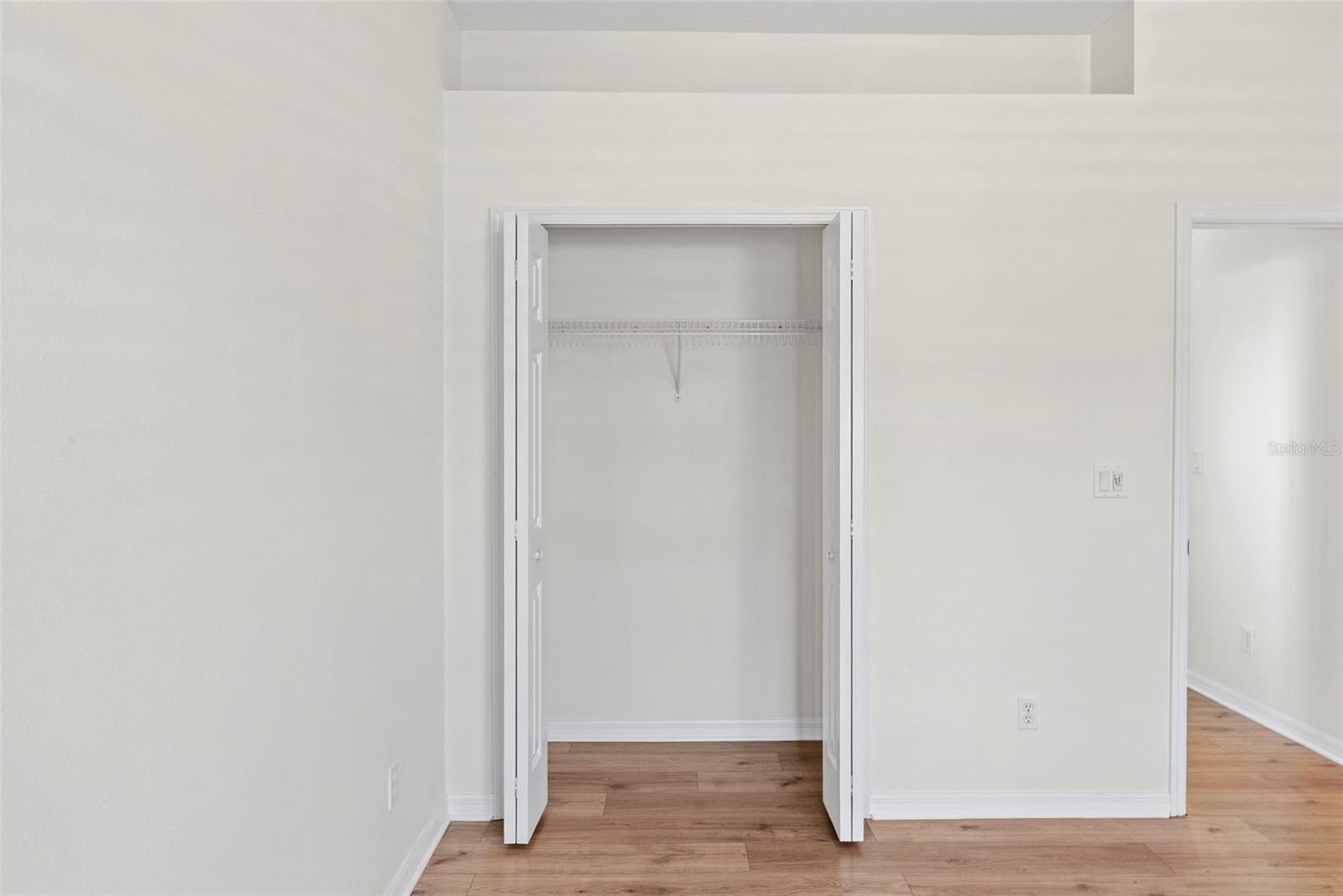 Image 39 of 74 For 350 47th Avenue N