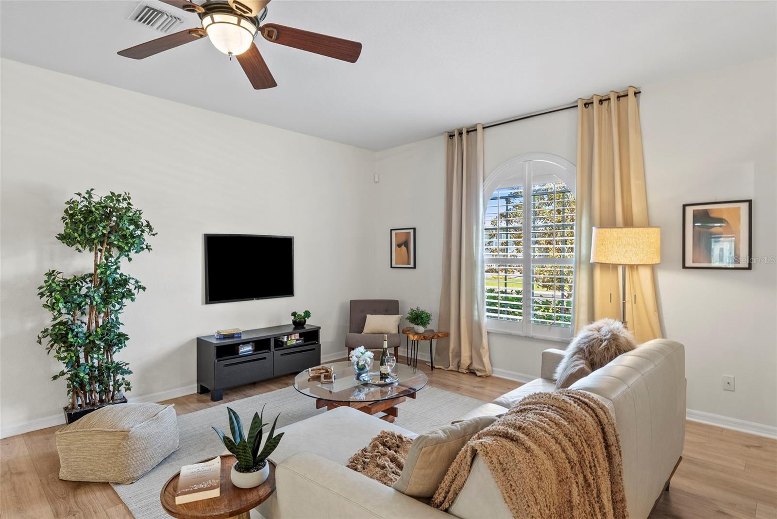 Image 6 of 74 For 350 47th Avenue N