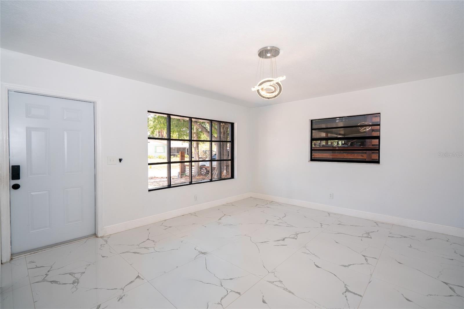Image 18 of 23 For 6403 Amundson Street