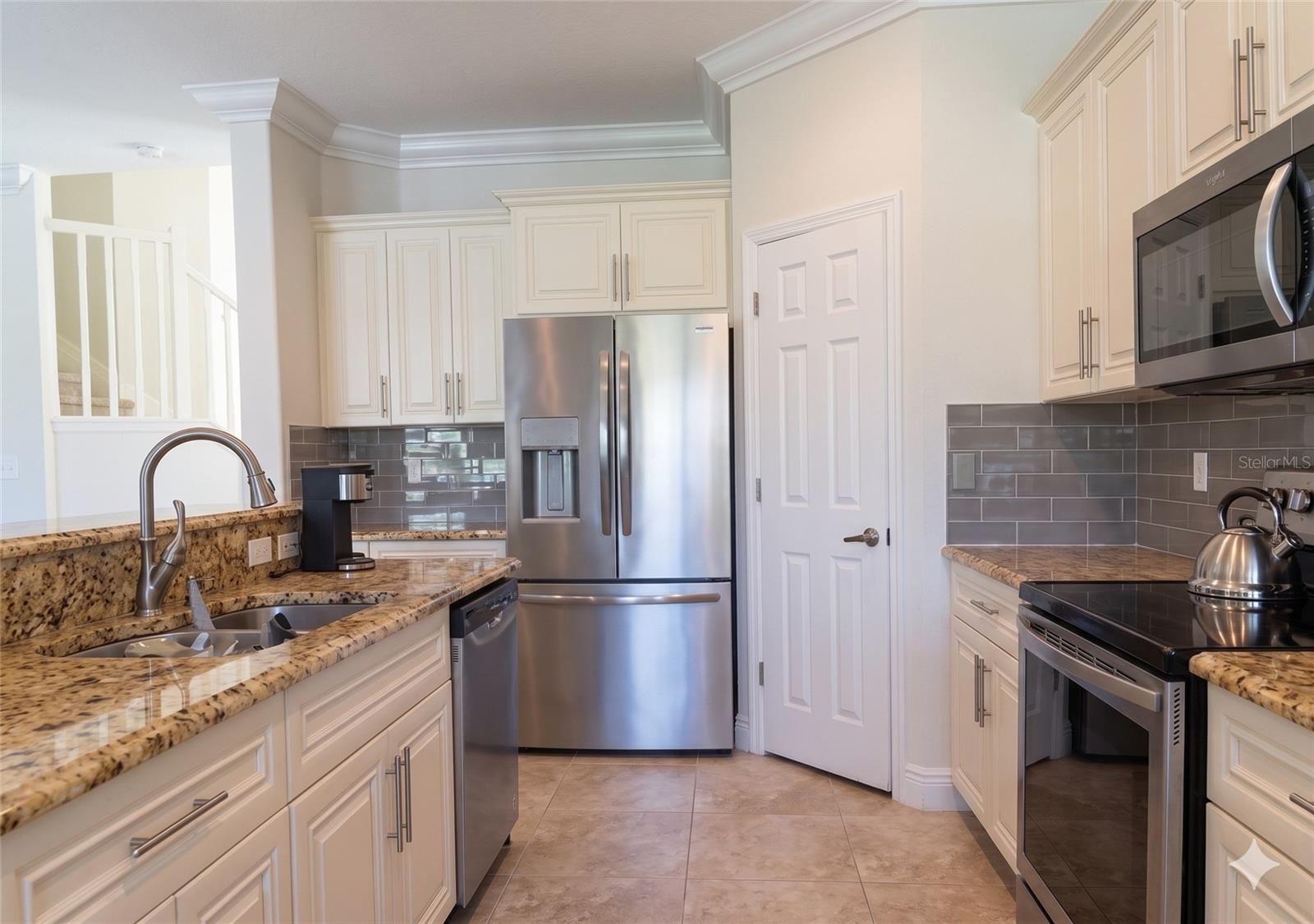 Image 2 of 19 For 11483 Beacon Pointe Lane
