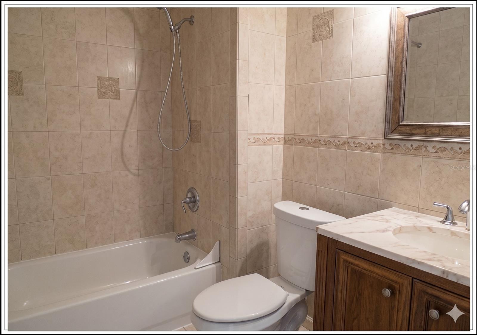 Image 4 of 19 For 11483 Beacon Pointe Lane