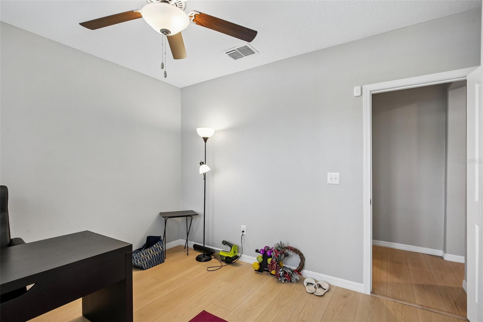 Image 21 of 52 For 15608 Miller Creek Drive