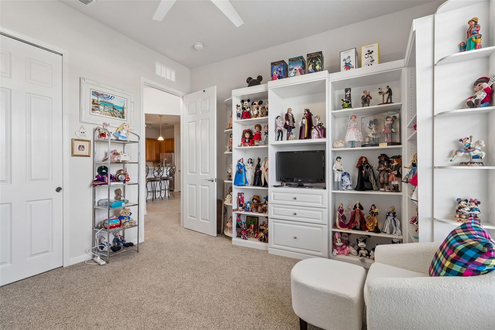 Image 41 of 85 For 7903 Seminole Boulevard 2401