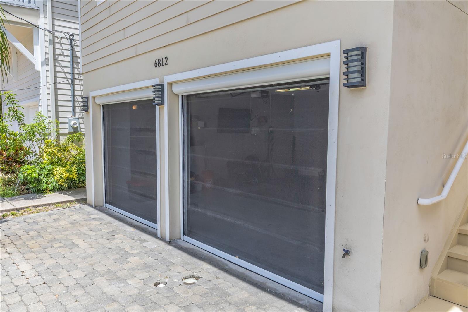 Image 3 of 46 For 6812 Kissimmee Street