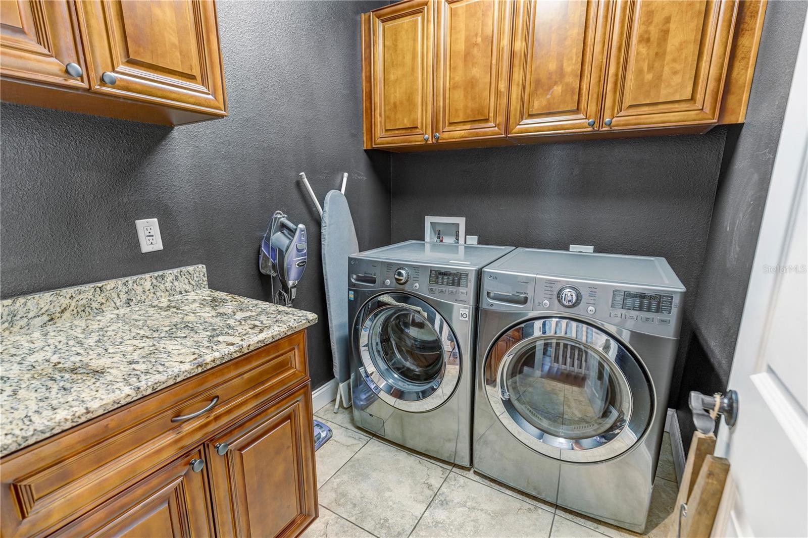 Image 31 of 46 For 6812 Kissimmee Street