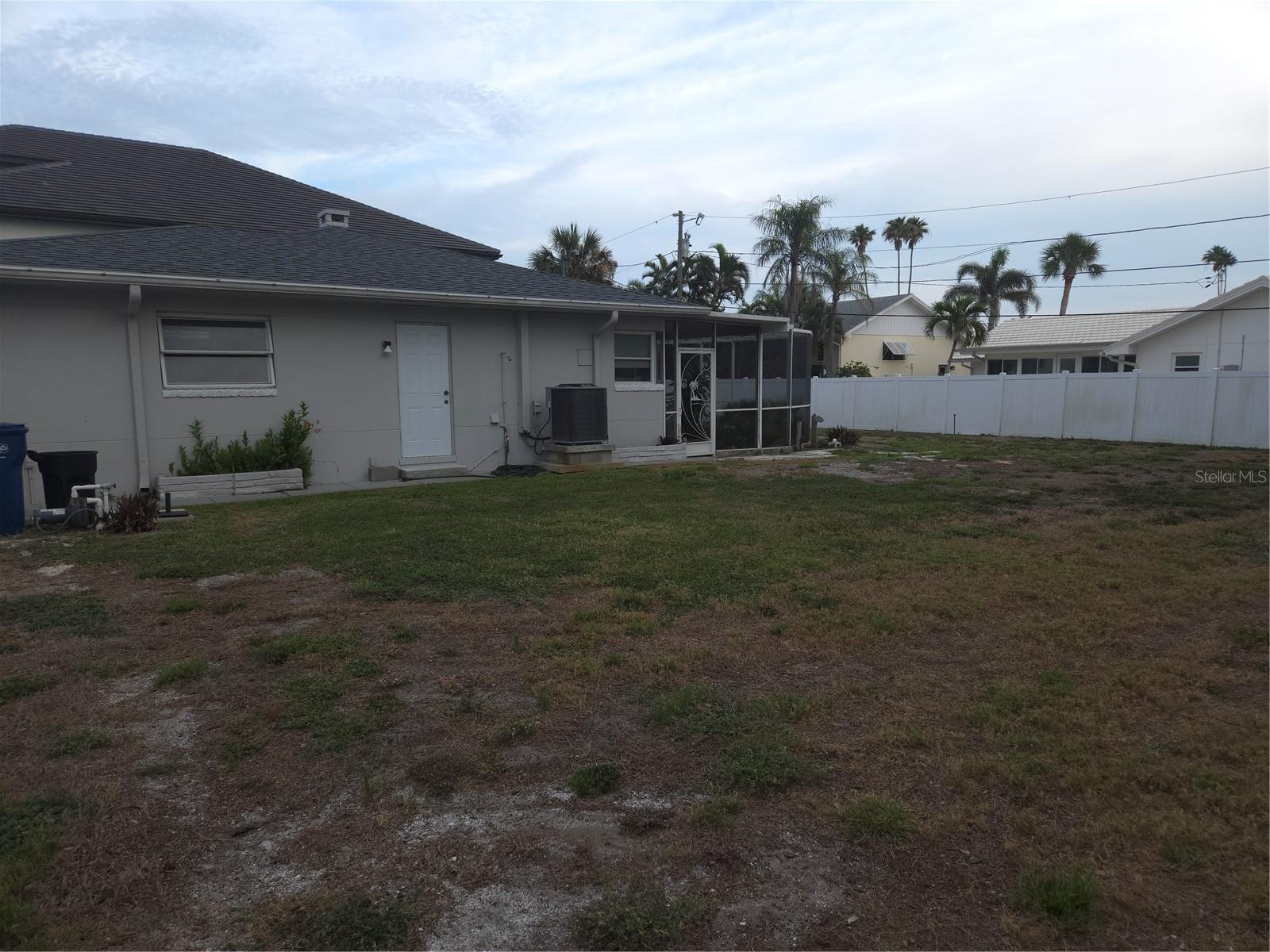 Image 17 of 24 For 106 15th Street