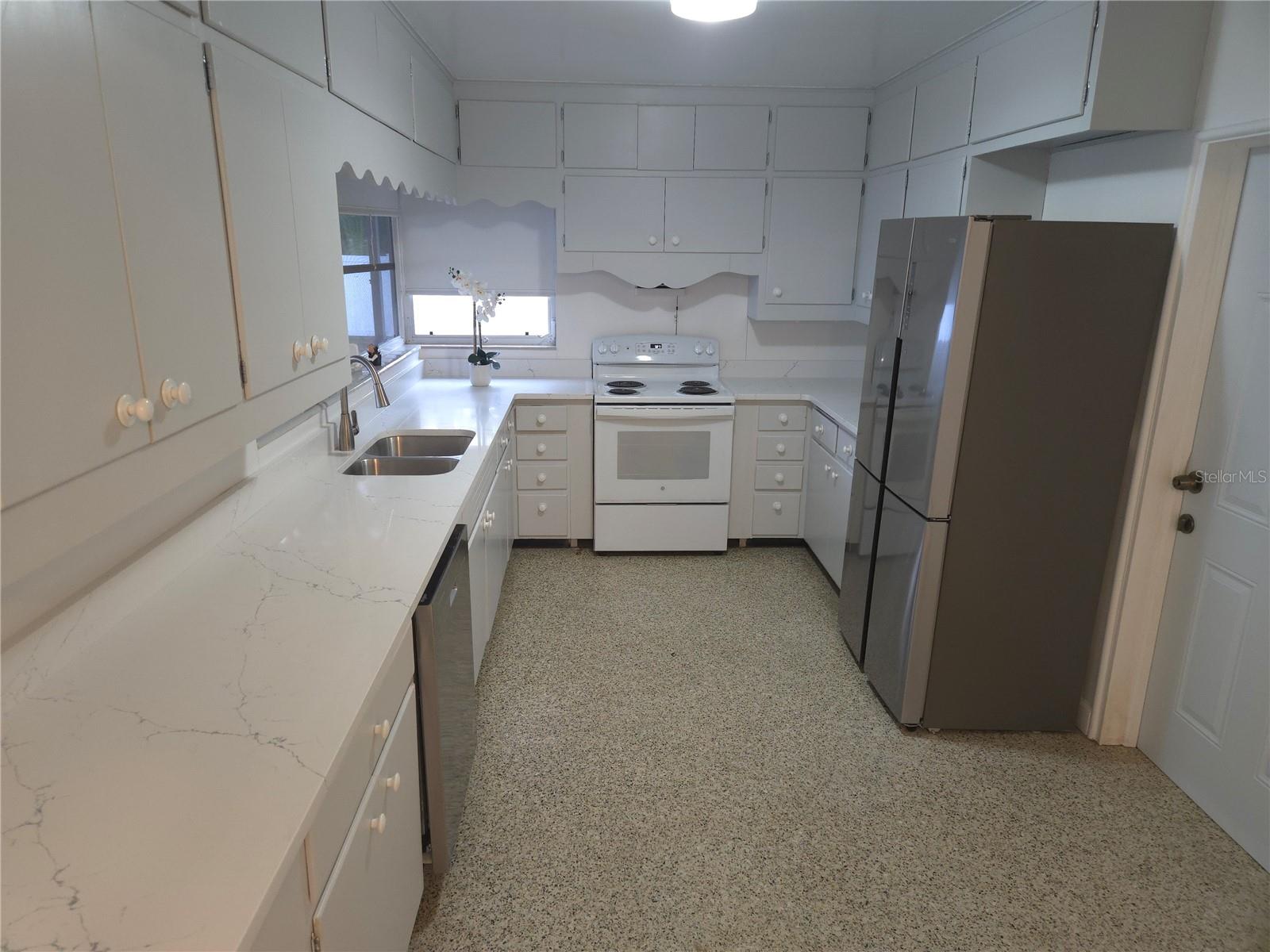 Image 6 of 24 For 106 15th Street