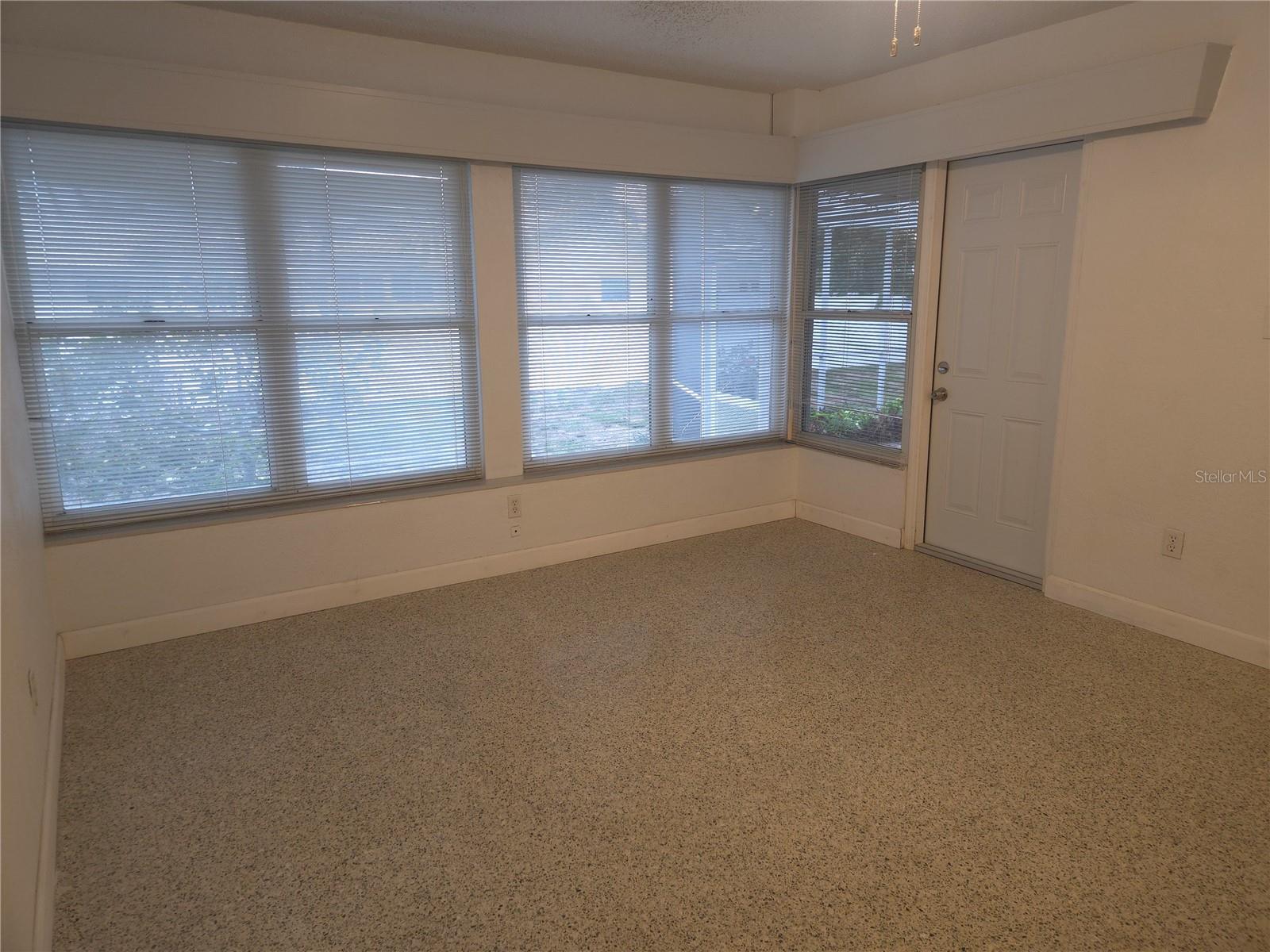 Image 7 of 24 For 106 15th Street