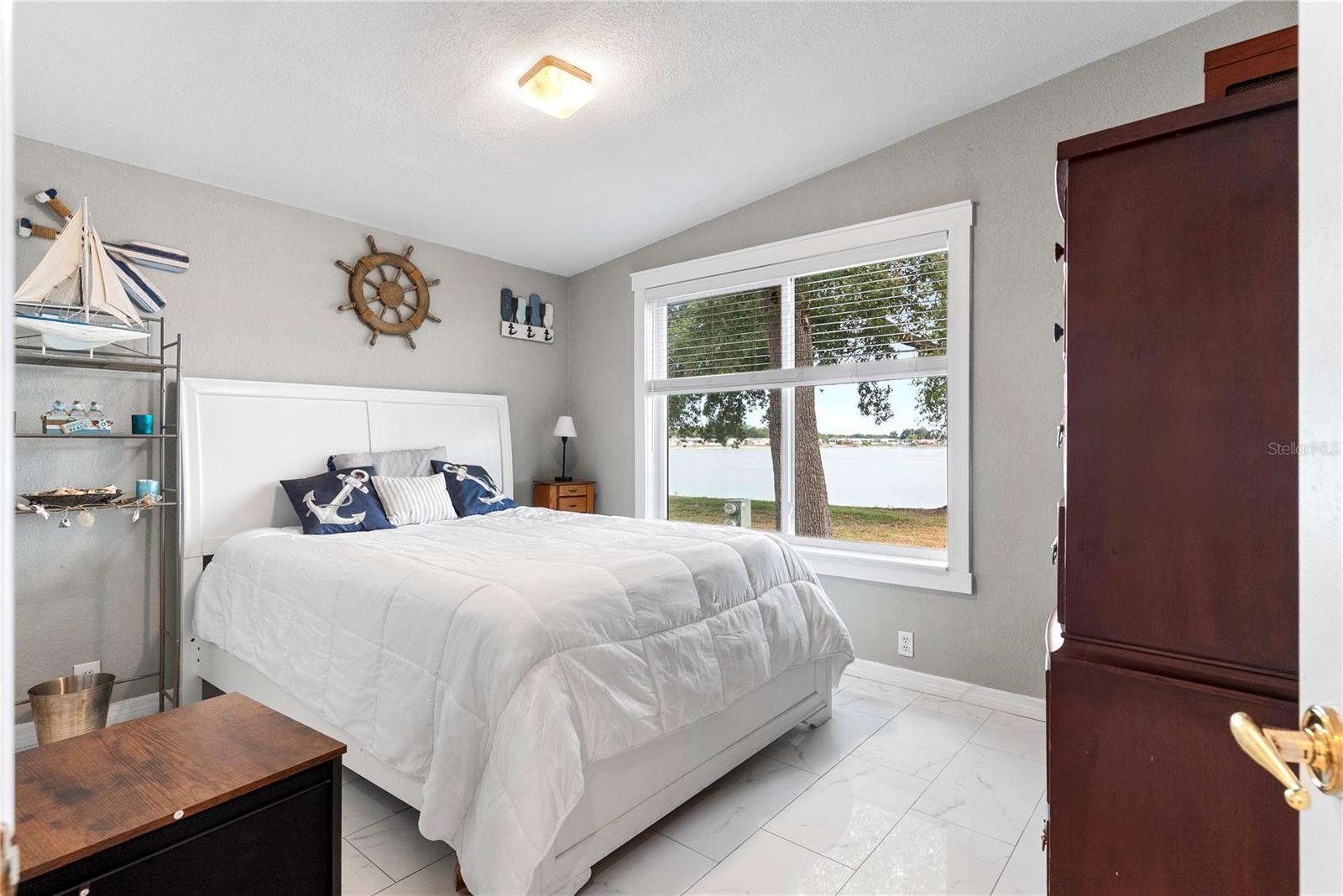 Image 13 of 31 For 9426 Star Gazer Lane