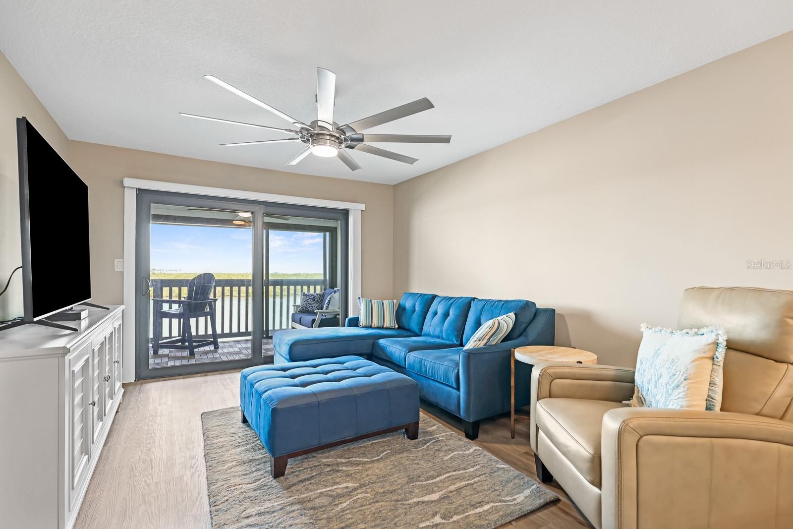 Image 11 of 36 For 821 Bahia Del Sol Drive B