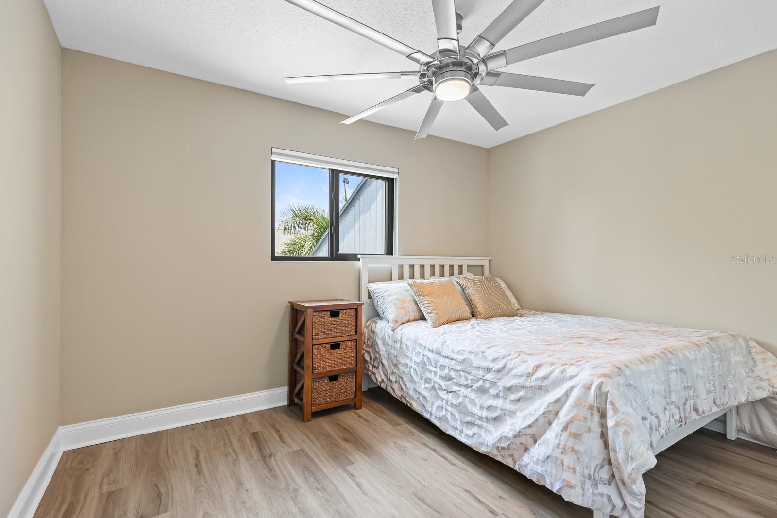 Image 17 of 36 For 821 Bahia Del Sol Drive B