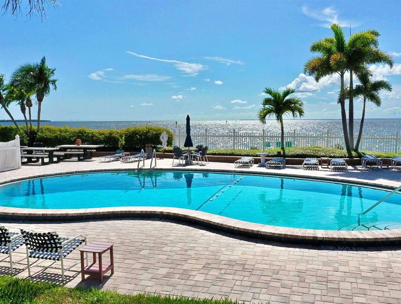 Image 33 of 36 For 821 Bahia Del Sol Drive B