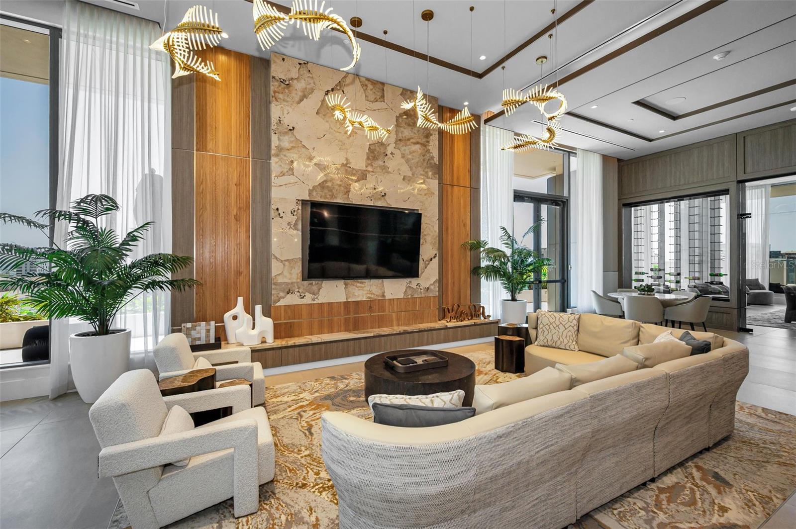 Listing photo id 51 for 275 1st Avenue S 3503