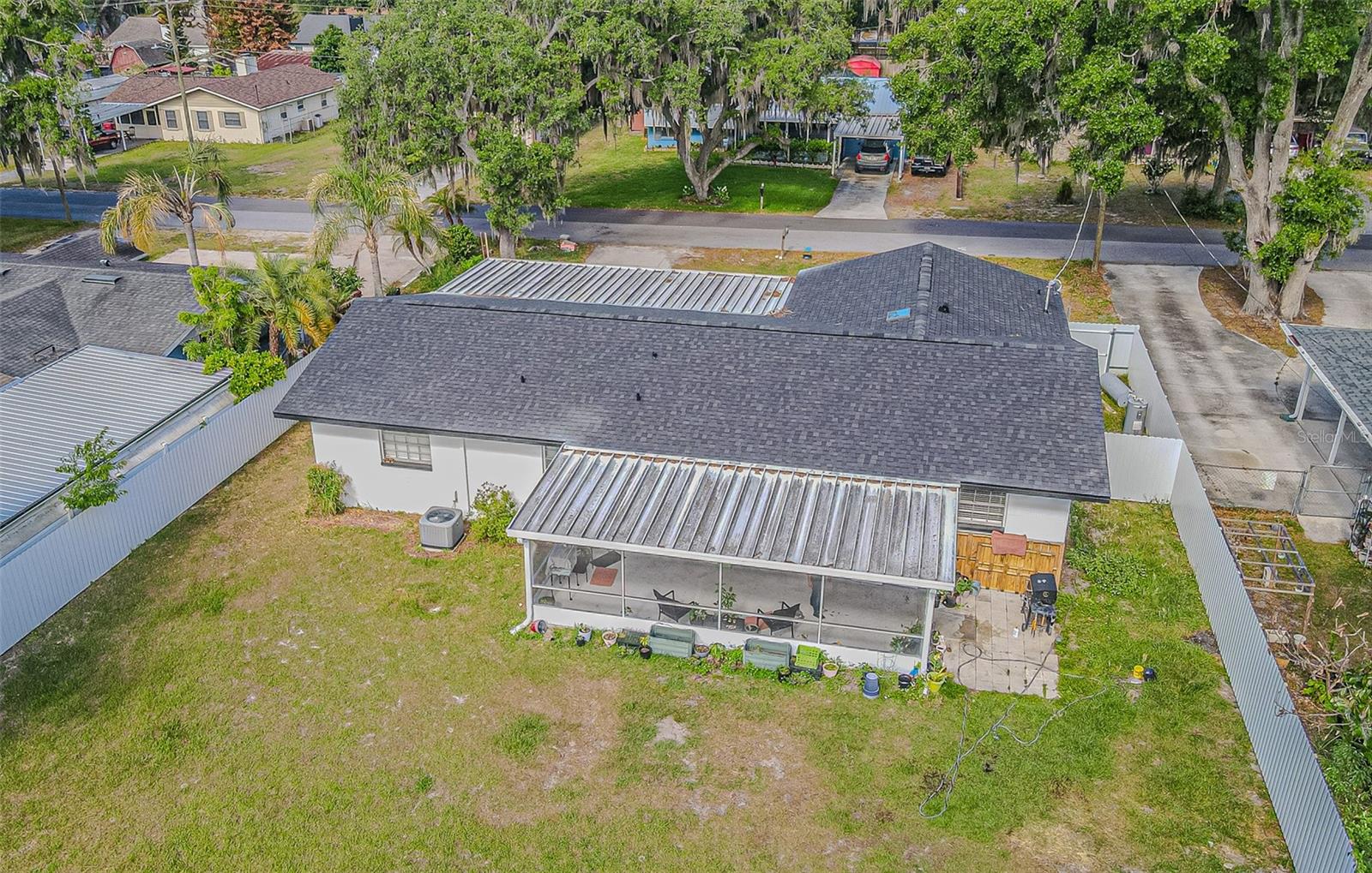 Image 3 of 14 For 402 Eunice Drive