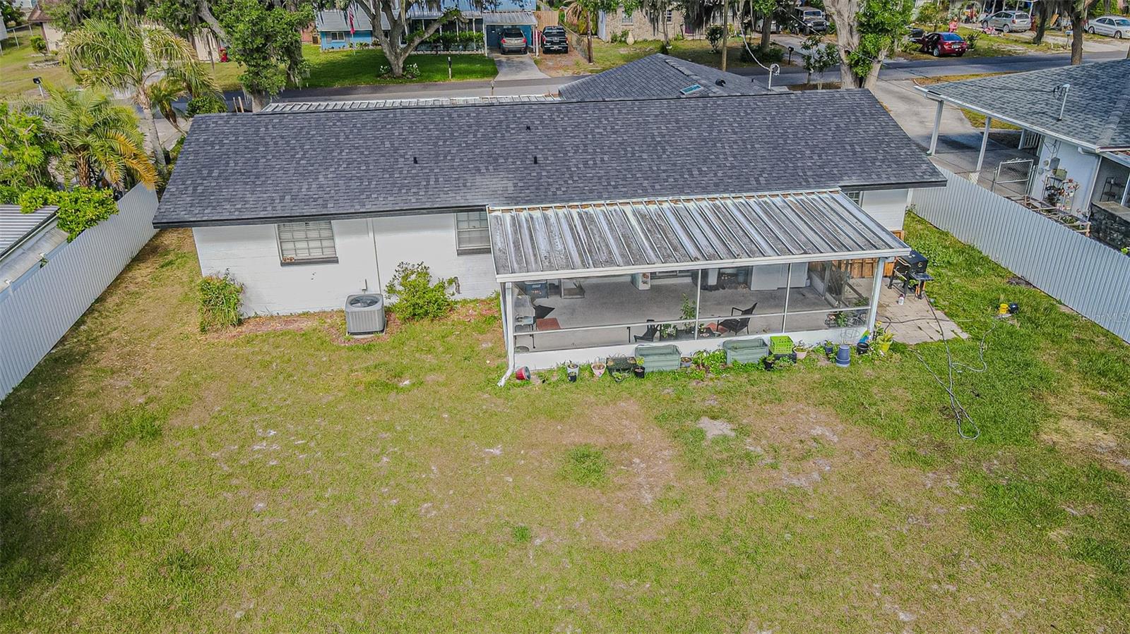 Image 4 of 14 For 402 Eunice Drive