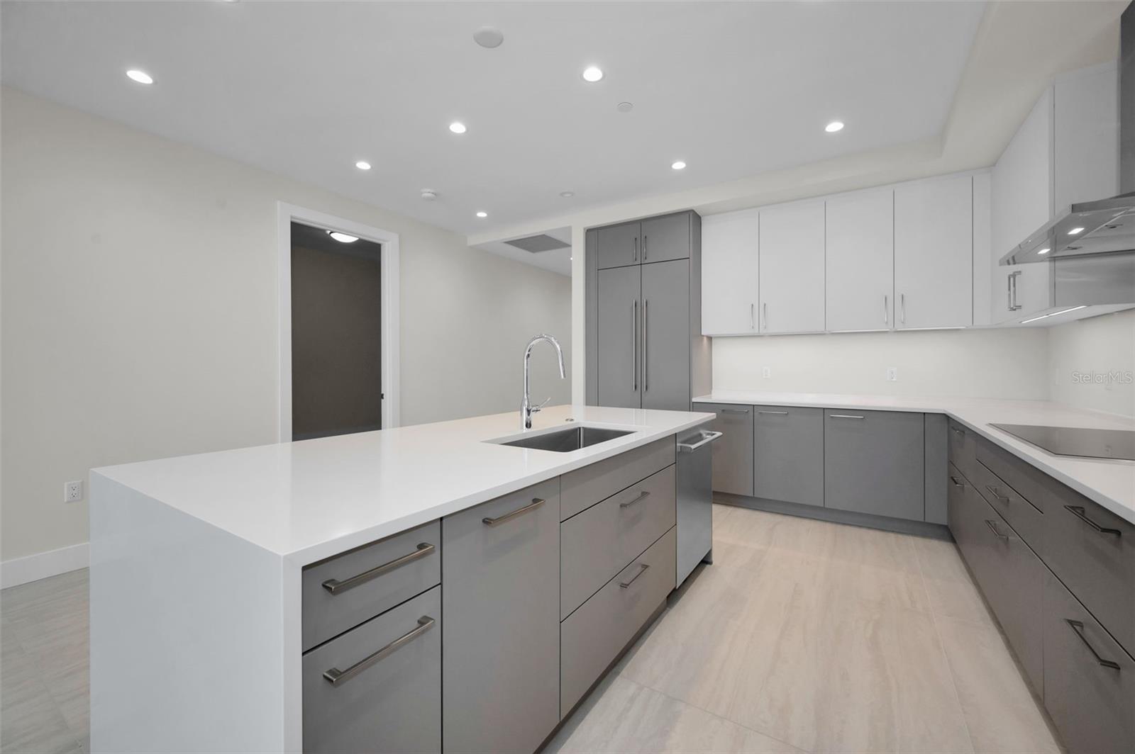 Image 11 of 55 For 275 1st Avenue S 3503